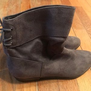 Brand new grey suede low boots